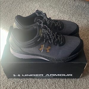 Under Armour W Charged Escape 3 Evo Athletic Shoes, Size 9.5
